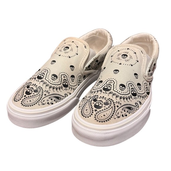 Vans Classic SlipOn Bandana White Black VN0A33TB42S Men's Sz 6/ Women's Sz 7.5 - Picture 1 of 16